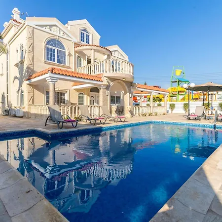 Seafront Napa Star 5 Bedrooms *