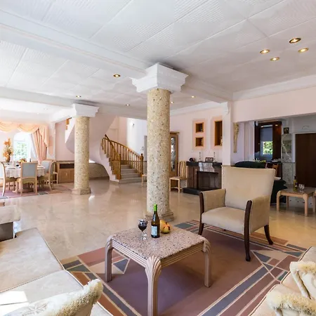 Seafront Napa Star 5 Bedrooms * Aya Napa