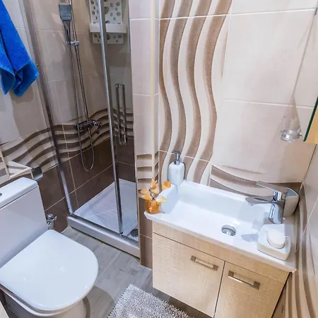 Villa Seafront Napa Star 5 Bedrooms Ayía Nápa